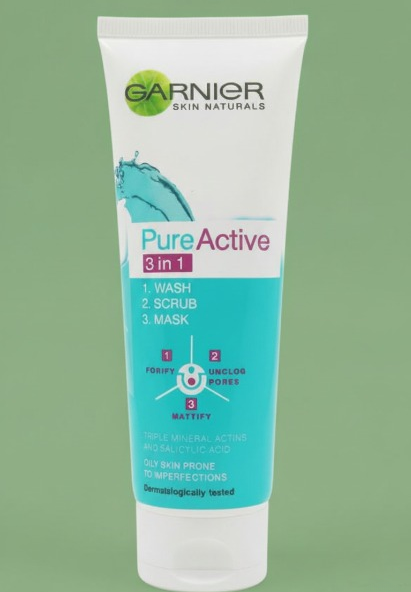 Garnier 3 in 1 Pure Active Face Wash – 100ml Liquid Cleanser for All Skin Types, Deep Cleansing and Refreshing Skincare